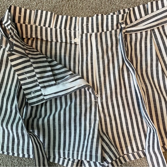 Love Tree Striped Paperbag Shorts - Picture 4 of 5